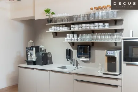 | Büroflächen und Co-working in Business-Center | SEESTADT