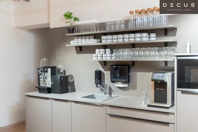 | Büroflächen und Co-working in Business-Center | SEESTADT - Bild