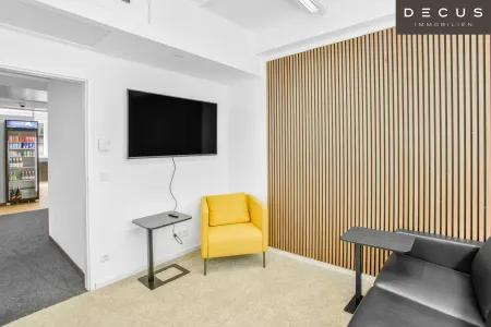 | Büroflächen und Co-working in Business-Center | NÄHE KARLSPLATZ