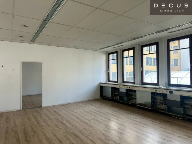 | Preiswerte Büro- und Lagerflächen in verkehrsgünstiger Lage - Bild