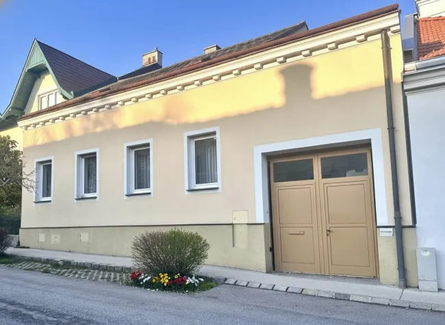 Neu bewertet: Altorthaus mit großem Garten und Ausbaupotenzial in Gumpoldskirchen - Bild