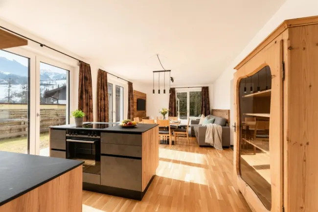 Alpiner Wohntraum mit Privatgarten und Sauna - Bild