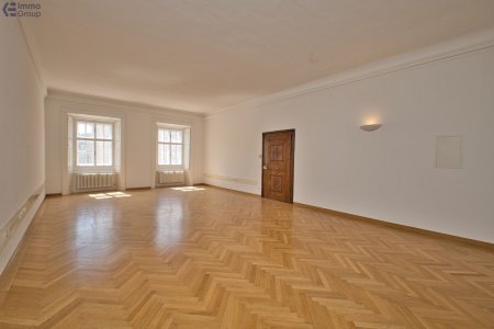 Einladende Fläche für Ihr/e Büro/ Ordination/ Praxis zu mieten!