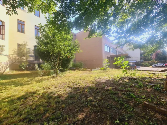 Garten-Altbau mit Balkon zur individuellen Gestaltung | Luftwärmepumpe-Fußbodenheizung möglich - Titelbild