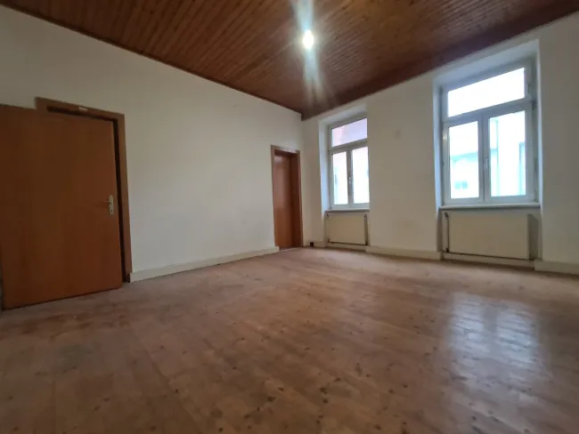 Unbefristet | 4-5 Zimmer | Bahnhof Liesing - Titelbild