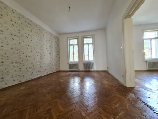 Sanierungstraum Altbau | Luftwärmepumpe möglich | 15m2 Süd-Balkon bewilligt - Bild