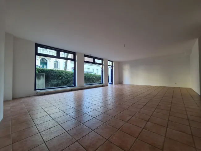 Waidhausenstraße Geschäftslokal | Küche + WC - Bild