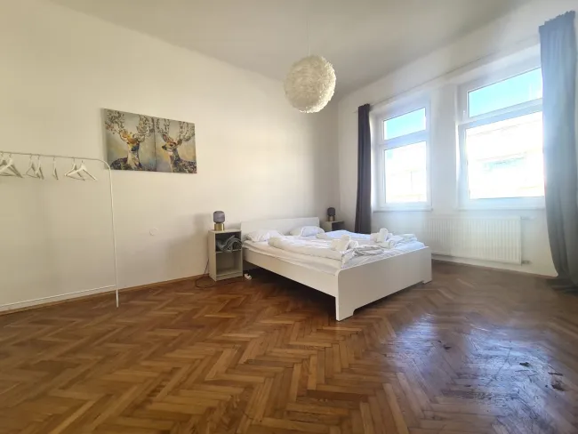 Nähe Matzleinsdorfer Platz | 3.Liftstock | Quellenstraße - Bild