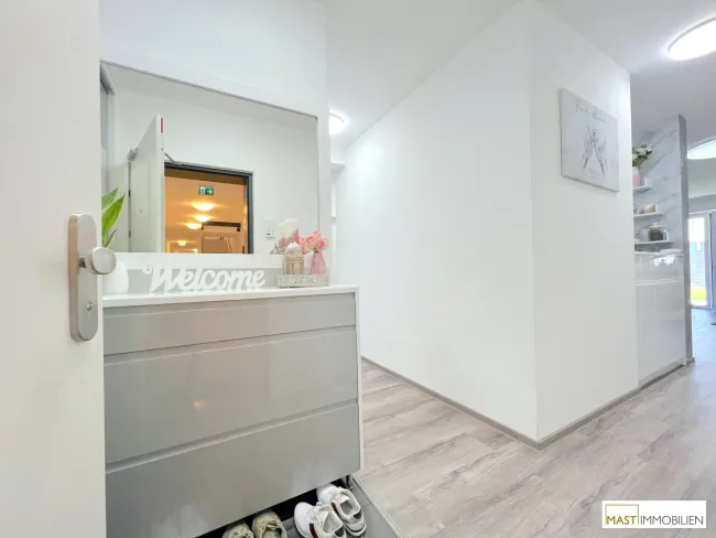 NEU! Ihr Paradies zur Erholung - Großzügige Gartenwohnung mit 5 Zimmern & 100 m² Eigengarten - Bild