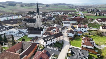 Großzügiges Stadthaus mit Eigengarten und Terrasse