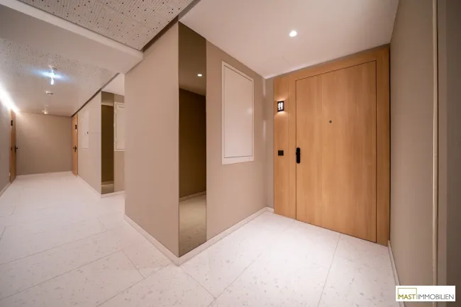 Luxuriöses Highrise-Apartment im 40. Stock – rund 87 m² Nutzfläche – Panoramablick über Donau & Kahlenberg | DANUBEFLATS - Bild