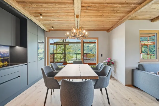 Exklusive Terrassenwohnung mit Sauna und Panoramablick auf die Planai - Titelbild
