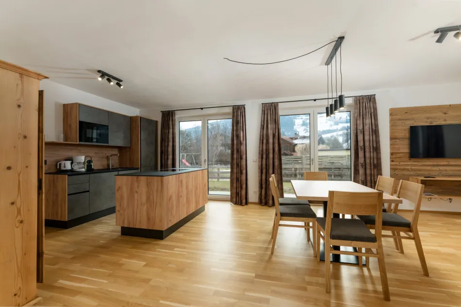 Exklusive Ferienwohnung in Schladming mit Garten, Sauna & moderner Ausstattung! - Titelbild