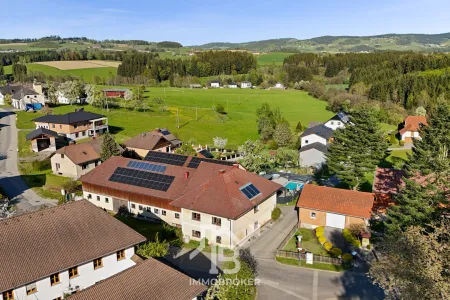 Exklusives Landanwesen mit vielseitigen Nutzungsmöglichkeiten – Wohnen, Arbeiten & Tierhaltung in absoluter Ruhelage