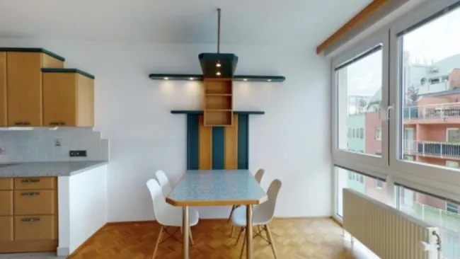 Smart investieren, schön wohnen in einer großen 2-Zimmer Wohnung in 1220 Wien - in der Nähe der U1 und dem Donauzentrum - Bild