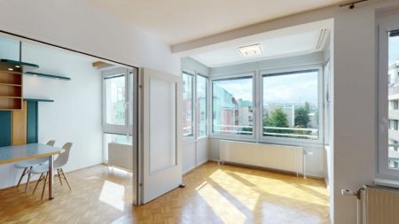 Smart investieren, schön wohnen in einer großen 2-Zimmer Wohnung in 1220 Wien - in der Nähe der U1 und dem Donauzentrum