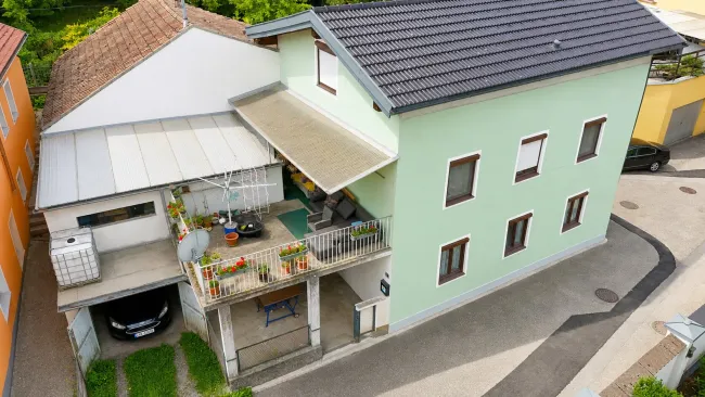 Teilweise saniertes Objekt zentral in Mauerkirchen - Titelbild