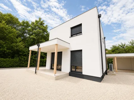 ???? Modernes Fertighaus – Erstbezug mit Stil & Komfort