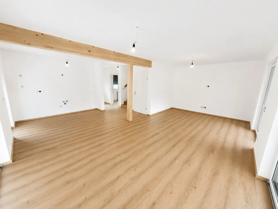 🏡 Modernes Fertighaus – Erstbezug mit Stil & Komfort - Bild