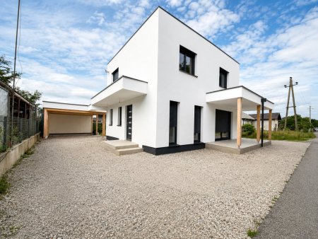 🏡 Modernes Fertighaus – Erstbezug mit Stil & Komfort