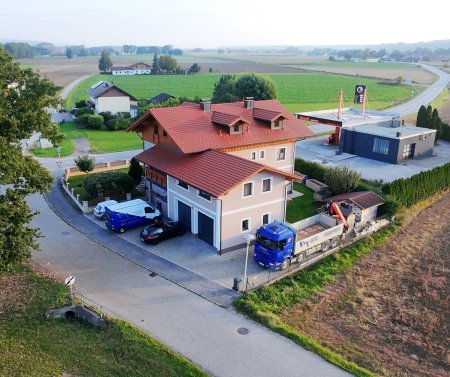 Traumhaftes Mehrfamilienhaus in Mauerkirchen - Ihr neues Zuhause wartet!