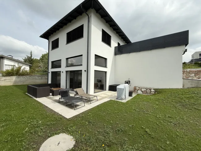 Traumhaftes Einfamilienhaus in Mehrnbach: Terrasse, Garage & Garten! 🌳👨‍👩‍👧‍👦 - Titelbild