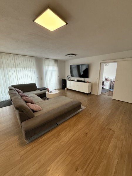 Vielseitiges Einfamilienhaus in Top-Lage – Ideal für Wohnen, Arbeiten und Mehrgenerationennutzung