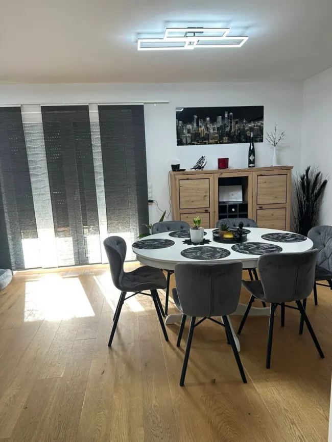 Modernes Wohnen 🏡🌳 Neuwertiges Traumhaus in Kirchheim im Innkreis - Titelbild