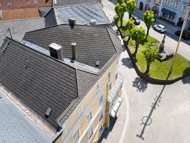 Großzügige Altbau - Wohnung 1 Stock mit viel Potenzial auf 160m² zum Schnäppchenpreis! - Bild