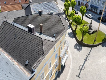 Charmante 2-Zi-Wohnung in Peuerbach, ca. 65m², renovierungsbedürftig, € 69.000,-