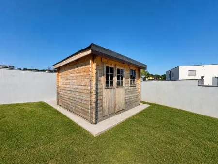 Großzügiges Wohnen in modernisiertem Mehrfamilienhaus - Top Lage in Kirchberg ????