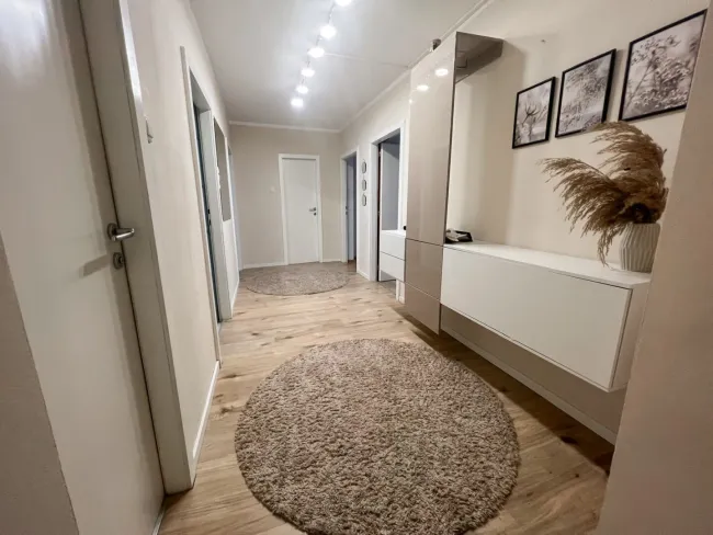 Stilvoll renovierte 3-Zimmer-Wohnung in Wels – perfekter Wohnkomfort ab sofort - Bild