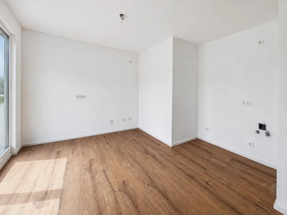 Neuwertige 3-Zi-Wohnung im OG., Garten, Balkon, Caport,79m² - Bild