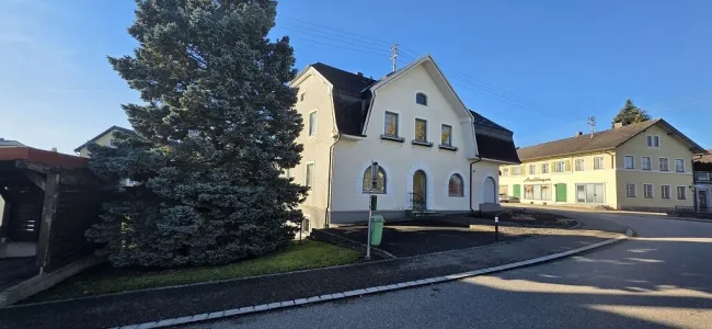 Charmantes Wohnhaus im Ortszentrum zu verkaufen!! - Bild