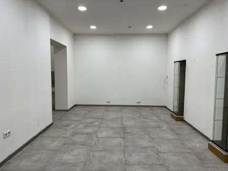 Geschäftslokal in begehrter Lage an der Salzach