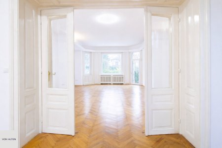 Repräsentative Doppelhaushälfte mit Garten und idealer Anbindung