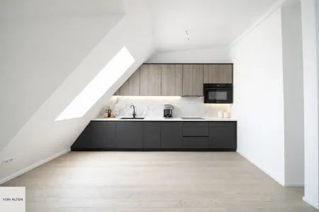 Erstbezugs-Dachgeschosswohnung auf einer Ebene mit großzügiger Terrasse, Privatlift & eigenem Zugang