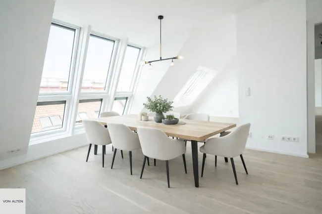 Erstbezugs-Dachgeschosswohnung auf einer Ebene mit großzügiger Terrasse, Privatlift & eigenem Zugang - Titelbild