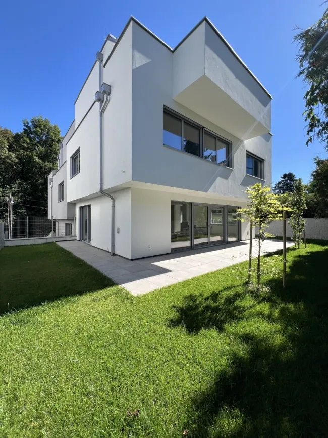 Karl-Bekehrty-Straße 43-45 - Titelbild