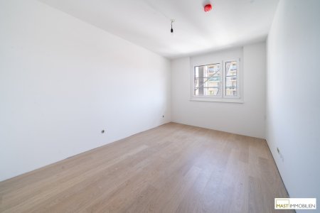 *unweit vom Donauzentrum* 3-Zimmer Familienwohnung!