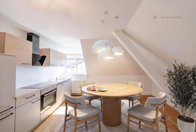 Modern Sanierte 2-Zimmer-Wohnung mit großem 158 m² Eigengarten - Bild