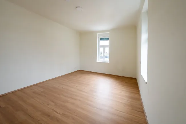 Sanierte 38 m² Mietwohnung in zentraler Lage - Titelbild
