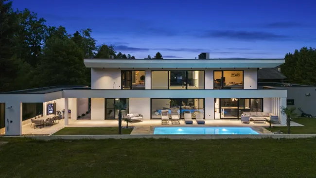 LUXUS - VILLA IN TOP LAGE ZU VERKAUFEN - Titelbild