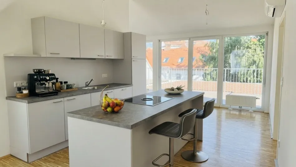 128 m² Dachgeschosswohnung mit Terrasse am Lendplatz* - Bild