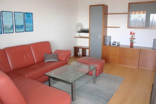 Charmante 3 Zimmer-Wohnung mit großer Loggia und Tiefgaragenplatz in Graz St. Peter - Bild