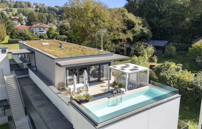 Traumhafte Penthouse-Wohnung mit privatem Pool auf der Dachterrasse - Titelbild