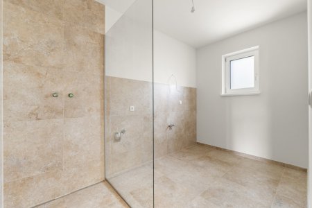 Exklusive Terrassen-Neubauwohnung in Raaba - Wohnen mit Qualität