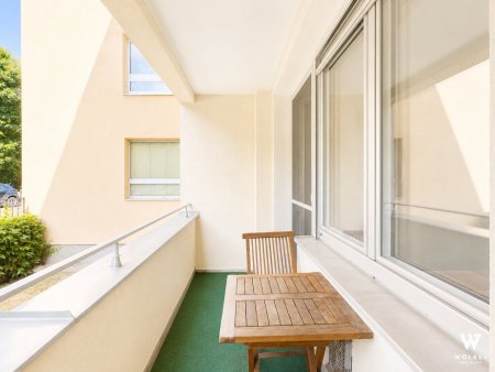 Helle 3-Zimmerwohnung mit Entwicklungspotenzial: Top-Lage in Simmering | Loggia mit Grünblick | Sanierungsbedarf