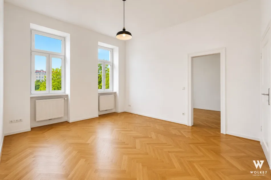 Sanierter Altbauklassiker: 3-Zimmer-Wohnung mit ca. 13,5 m² Balkon I bezugsfertig I U-Bahn/ S-Bahn Nähe - Bild