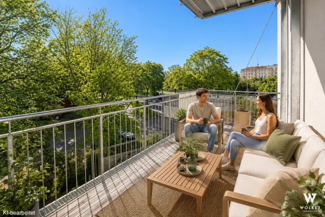 Sanierter Altbauklassiker: 3-Zimmer-Wohnung mit ca. 13,5 m² Balkon I bezugsfertig I U-Bahn/ S-Bahn Nähe - Titelbild